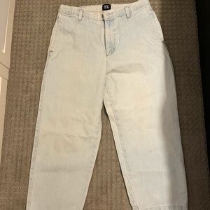 BDG men’s jeans. Size 32. Greer condition. Loose fitting. Sold as is